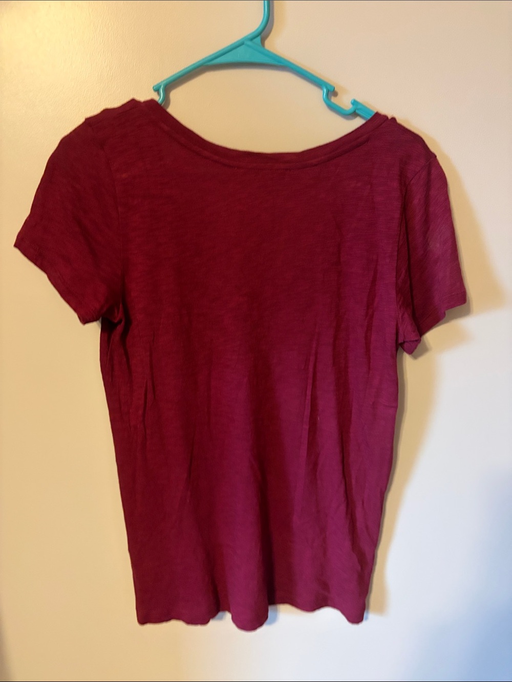 Express V-Neck Short Sleeve Tee in Raspberry - Picture 2 of 3